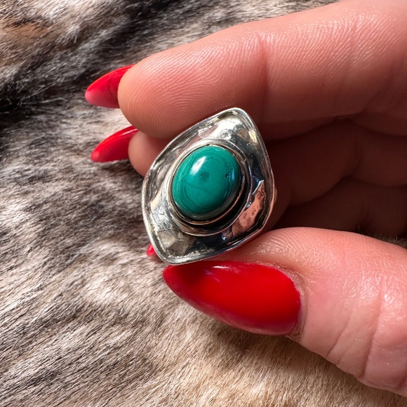 Hammered Sterling Silver & Bronze Bezel Malachite Statement Ring - Picture 4 of 12
